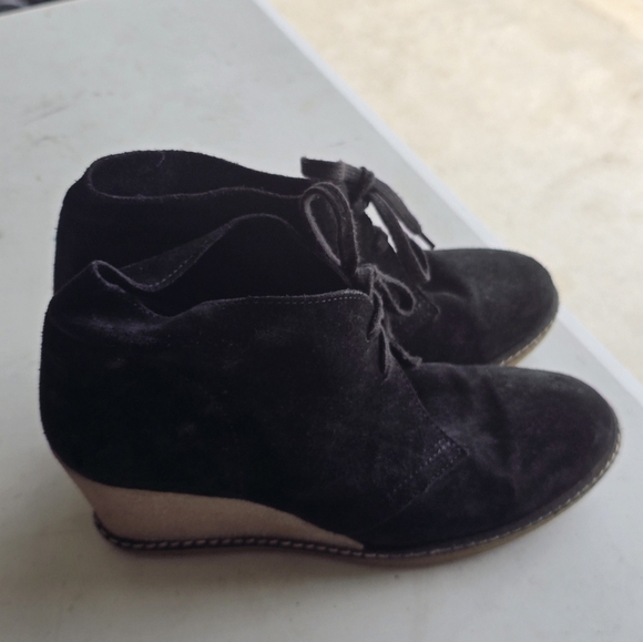 J Crew MacAlister Black Tan Suede Wedge Ankle Boots Womens 8 Lace Made In Italy - Picture 13 of 14